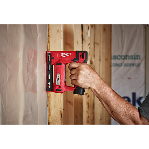 Milwaukee 2447-20 M12 3/8" Crown Stapler (Tool Only) - Image 2