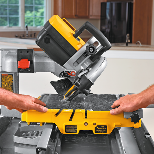 DeWalt D24000 Tile Saw - Image 2