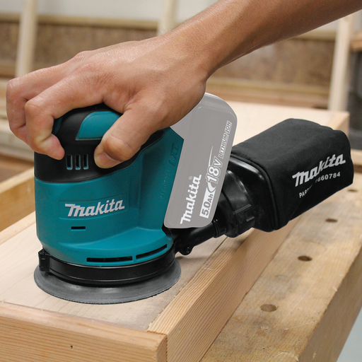 Makita XOB01Z Cordless Sander - Image 2