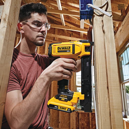 DeWalt DCN701D1 Cordless Cable Stapler Kit - Image 2
